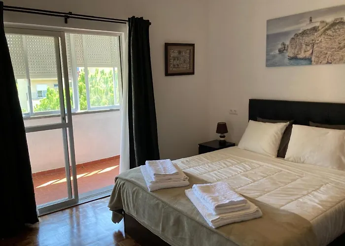 Family Apartment Lisbon-Estoril